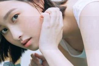 感受Joyce Lin2x白丝的独特气质，精美写真图集合集分享.txt